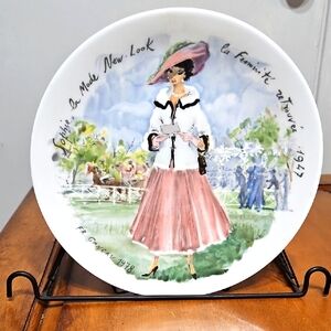 Vintage Henri D'Argeau L & Fils " Les Femmes Du Siegle" Sophie Plate
